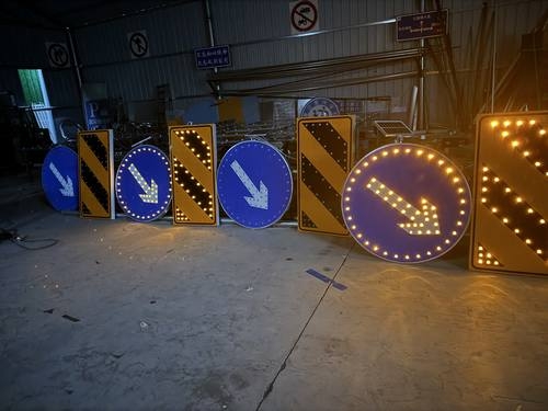 商洛商洛河南太阳能自发光交通路标牌厂家